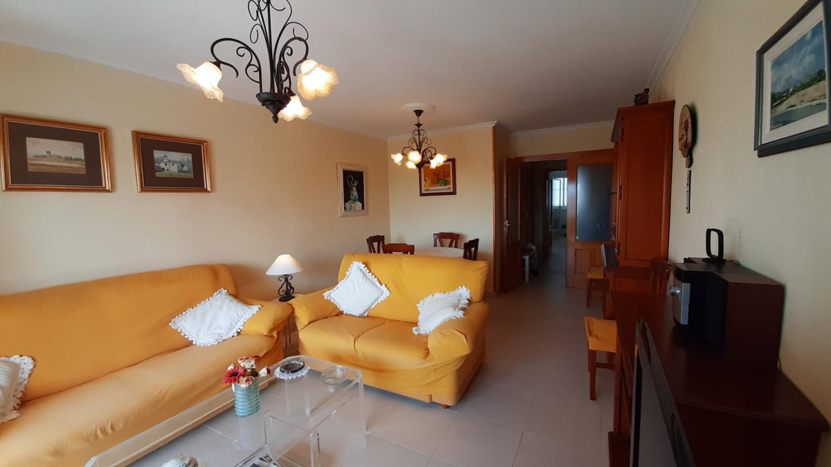 Se vende Apartamento Planta Media de 3 dormitorios en Costa Blanca, Alicante, España