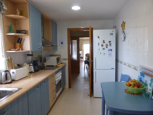 Se vende Apartamento Planta Media de 3 dormitorios en Costa Blanca, Alicante, España