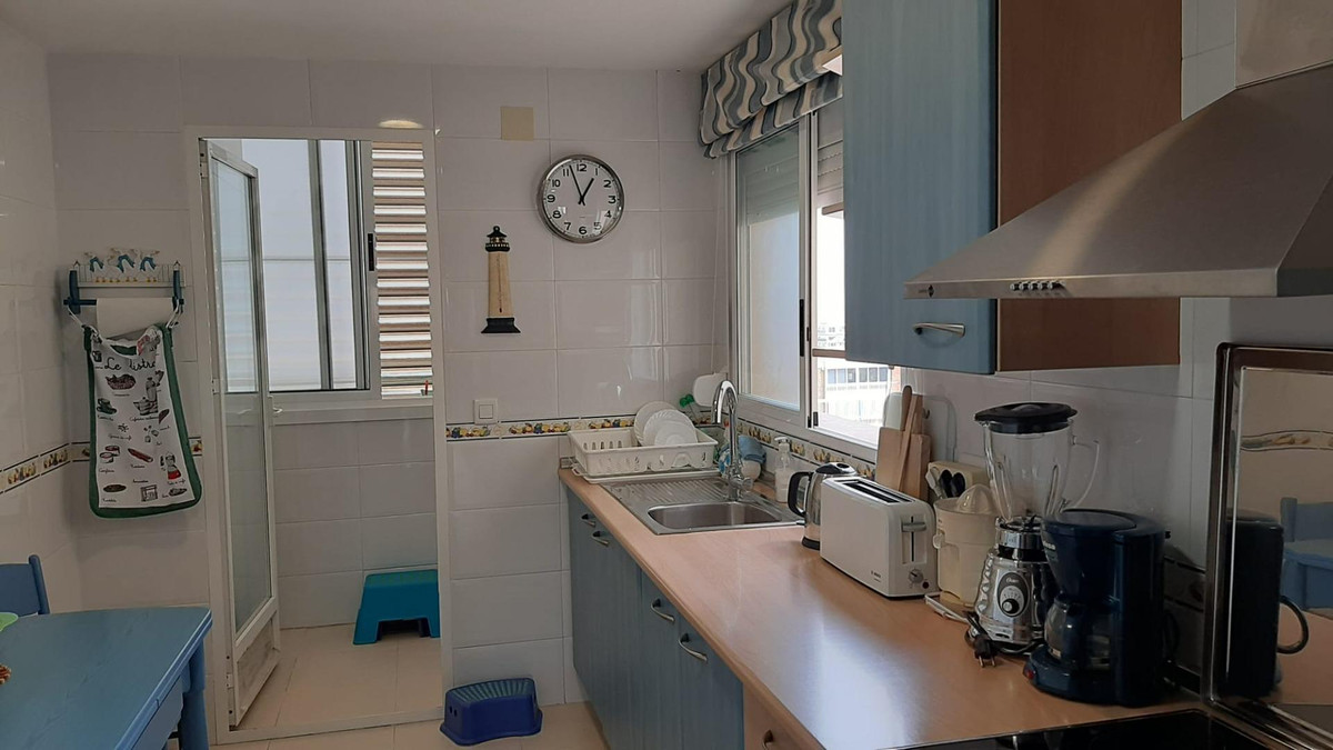 Se vende Apartamento Planta Media de 3 dormitorios en Costa Blanca, Alicante, España