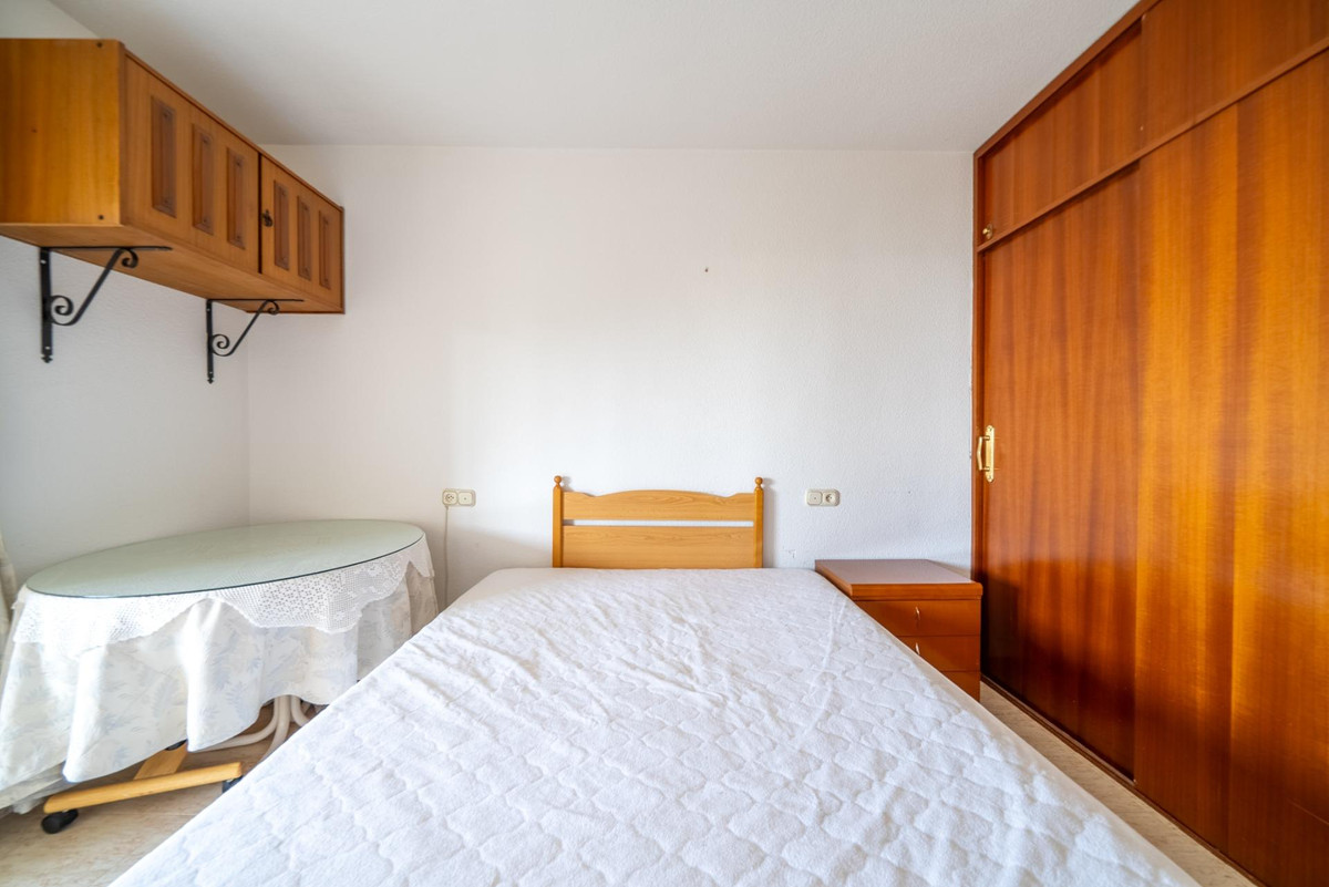 Se vende Apartamento Planta Media de 2 dormitorios en Costa Blanca, Alicante, España
