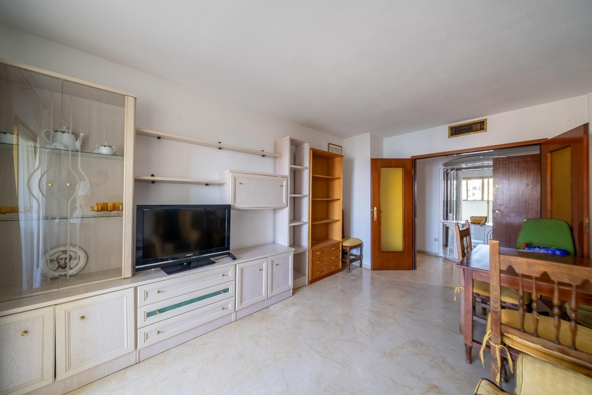 Se vende Apartamento Planta Media de 2 dormitorios en Costa Blanca, Alicante, España