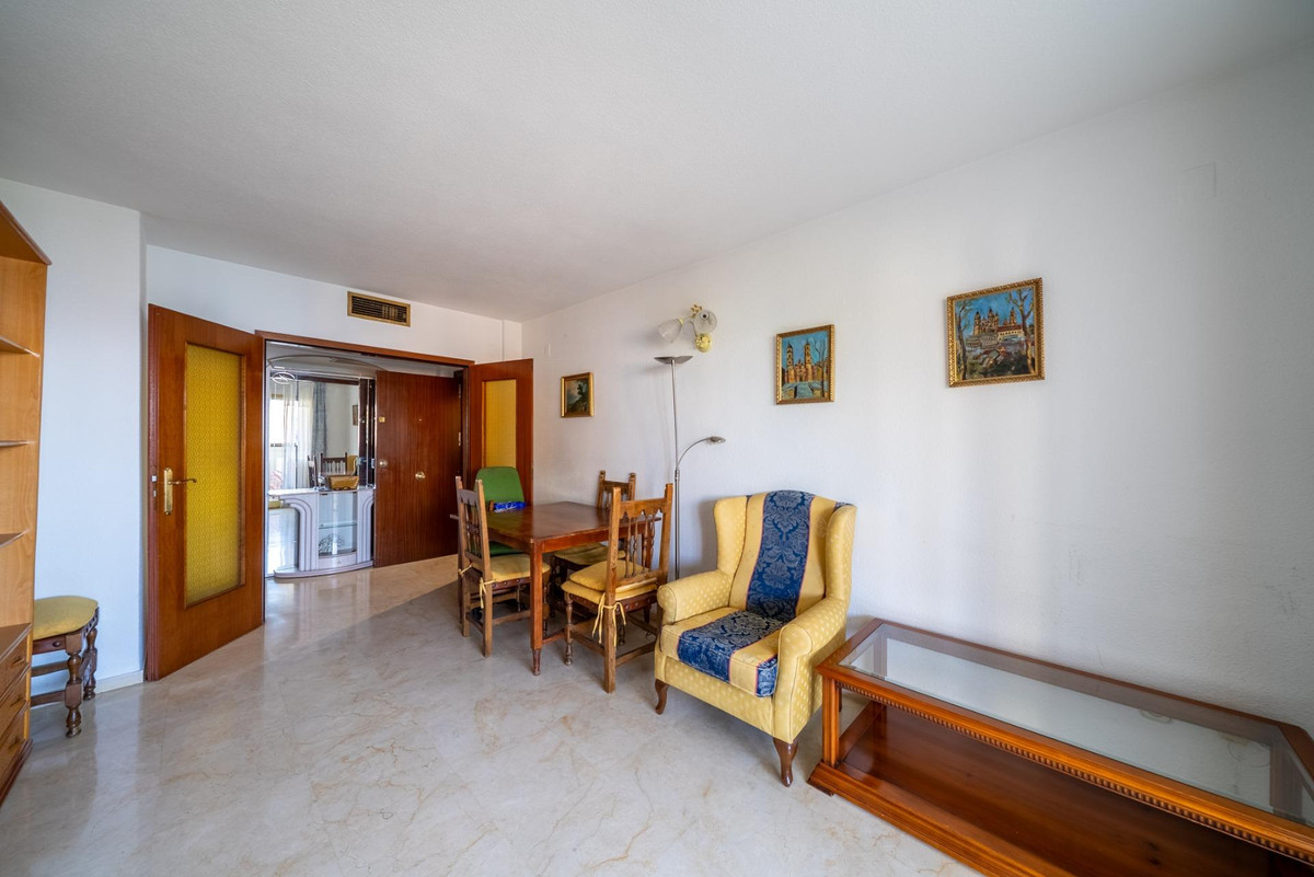 Se vende Apartamento Planta Media de 2 dormitorios en Costa Blanca, Alicante, España