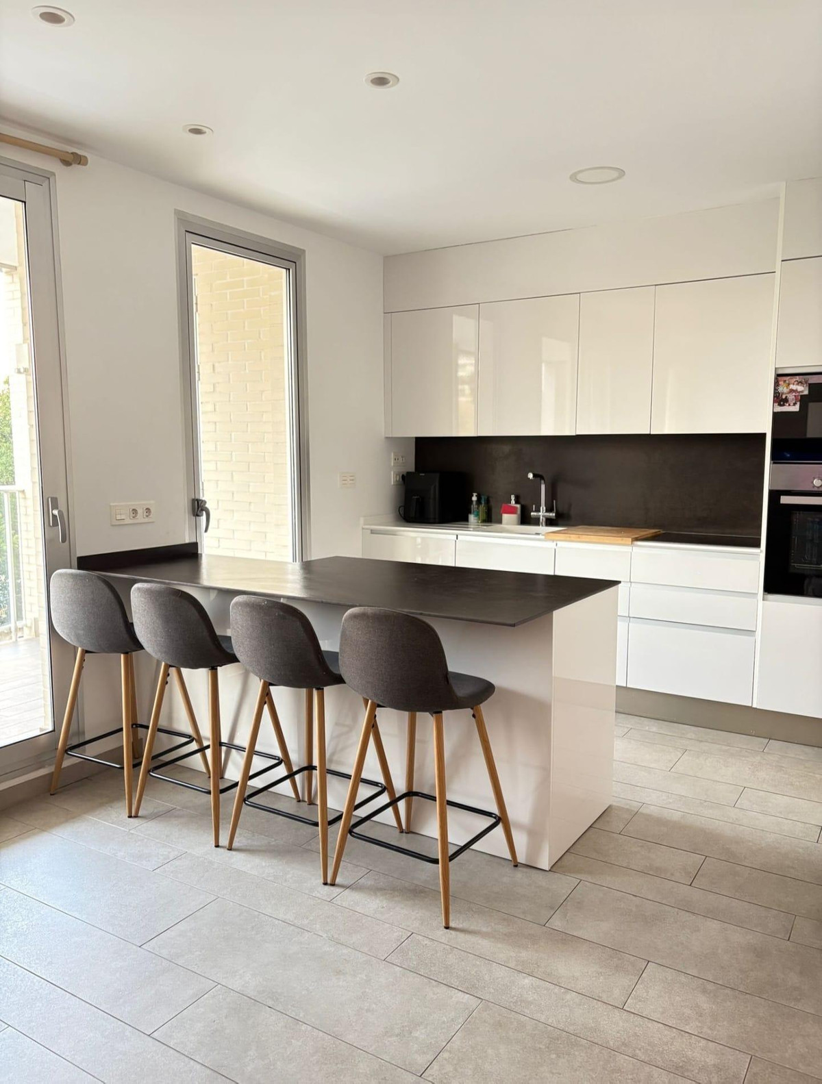 Se vende Apartamento Planta Media de 2 dormitorios en Costa Blanca, Alicante, España