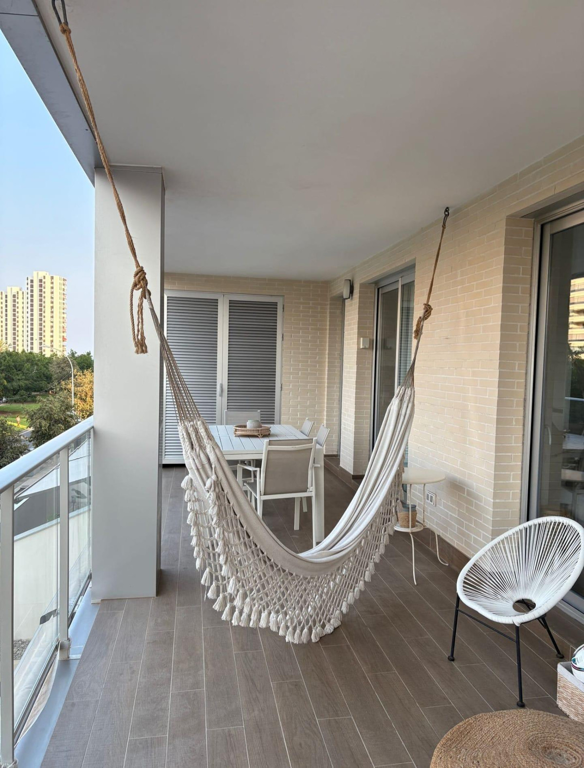 Se vende Apartamento Planta Media de 2 dormitorios en Costa Blanca, Alicante, España
