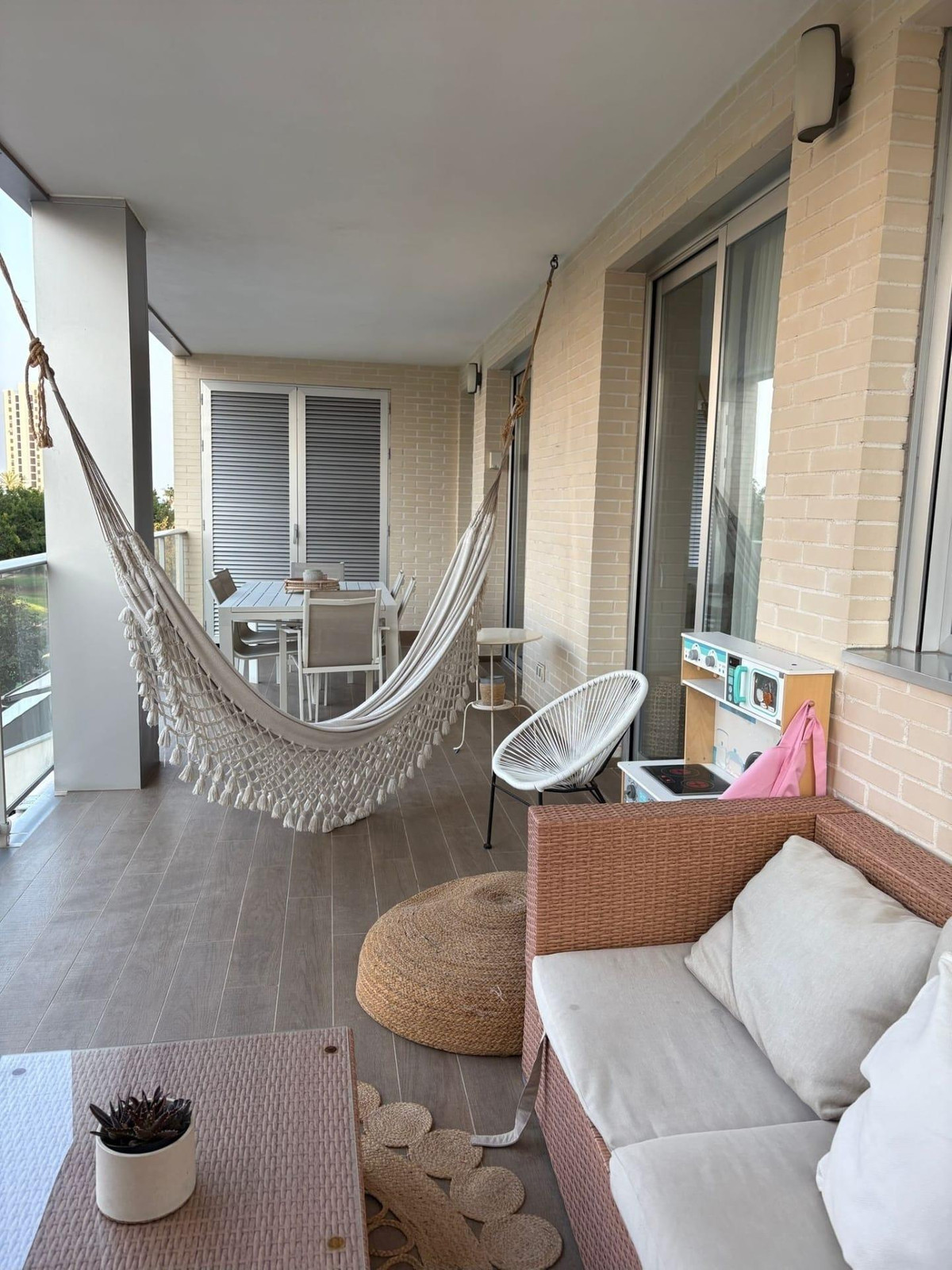 Se vende Apartamento Planta Media de 2 dormitorios en Costa Blanca, Alicante, España