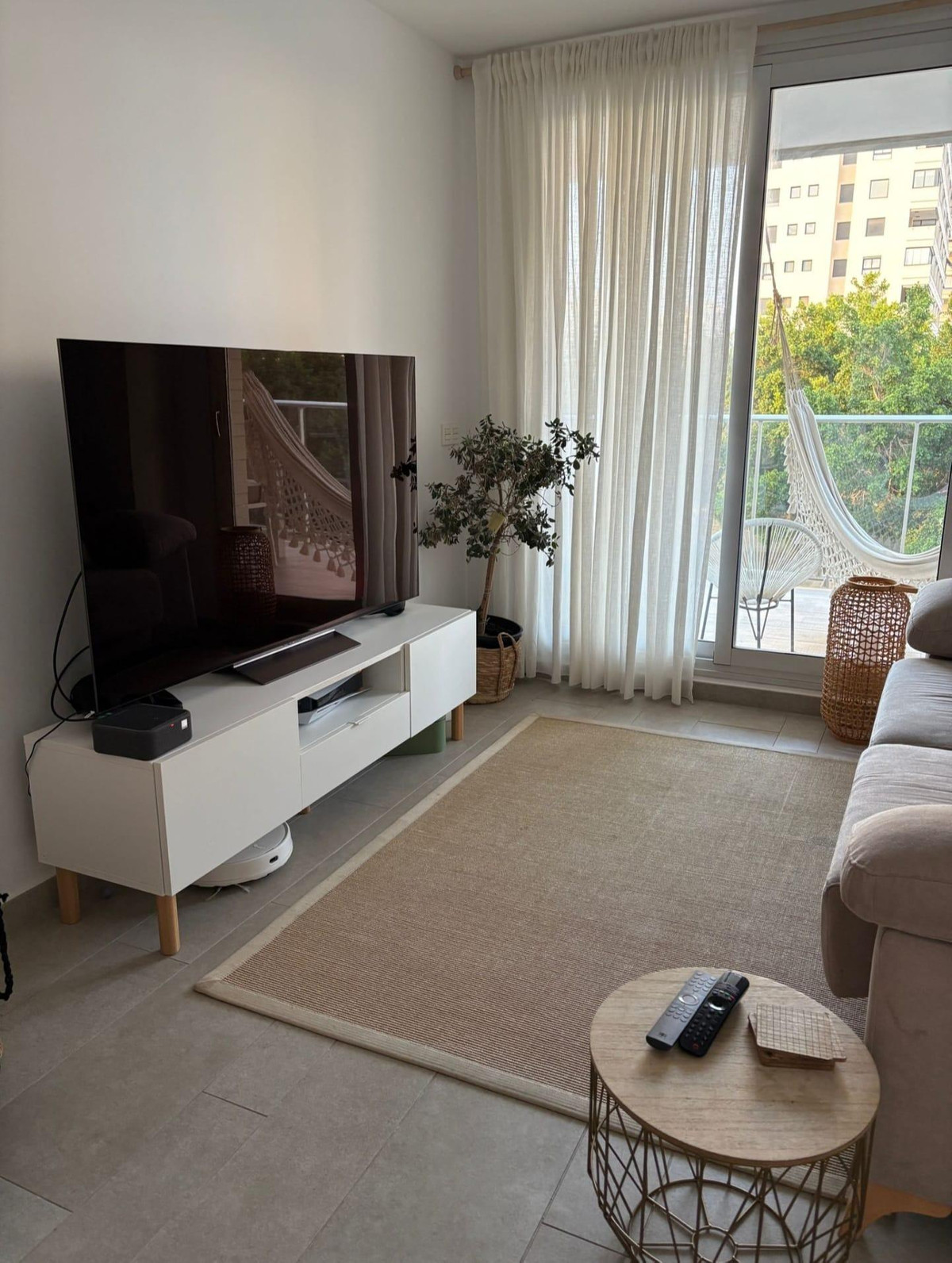 Se vende Apartamento Planta Media de 2 dormitorios en Costa Blanca, Alicante, España