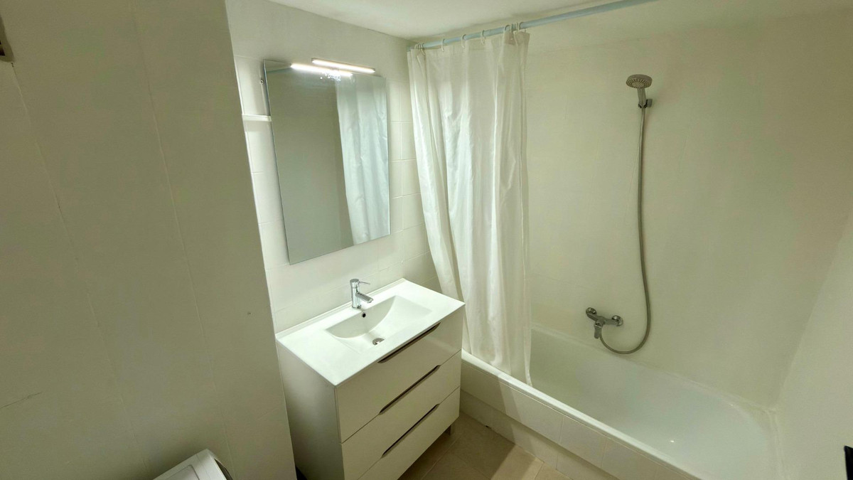 1 Bed Apartment for sale in Benidorm Costa Blanca, Alicante, Spain