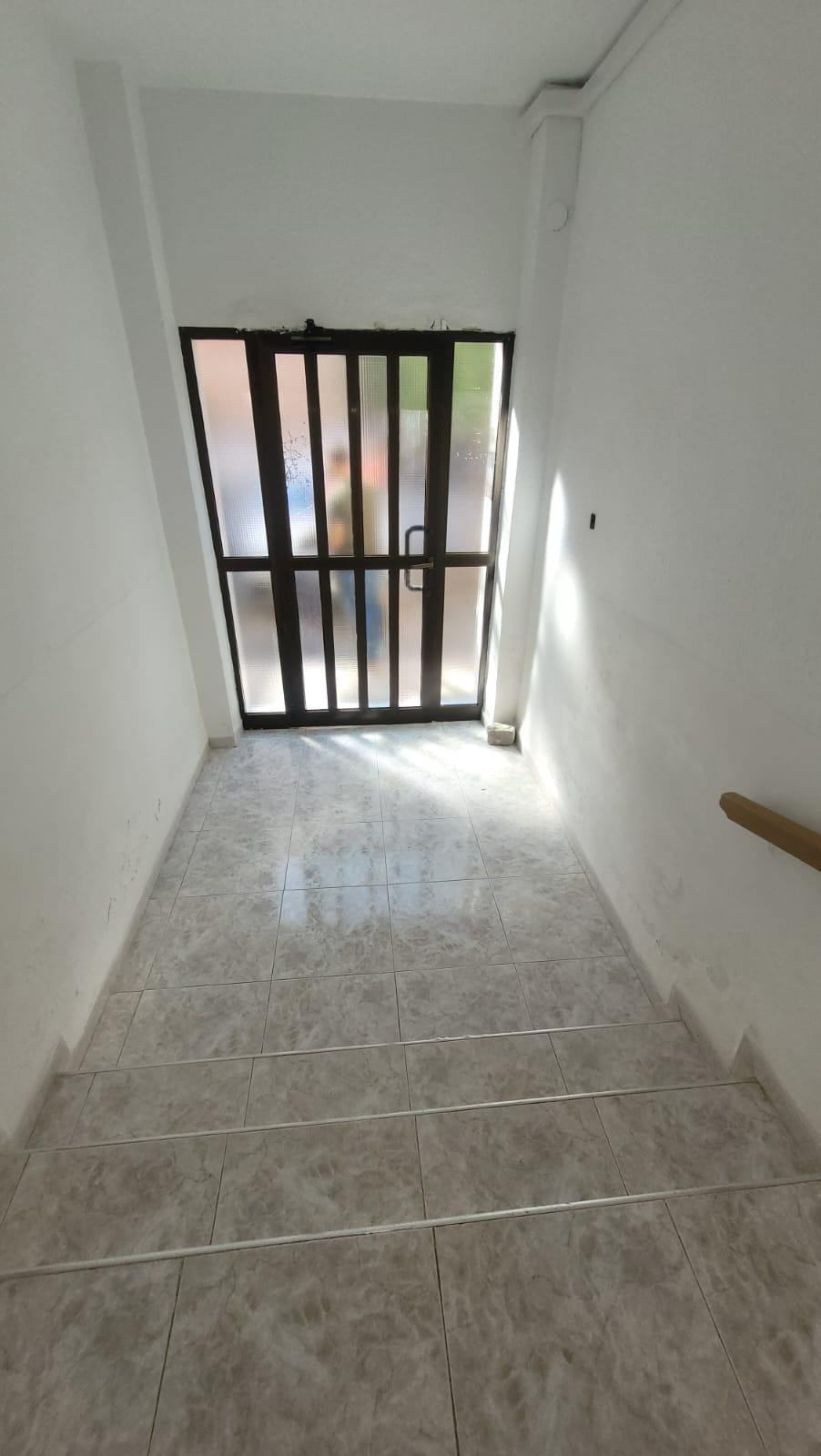 Se vende Apartamento Planta Media de 2 dormitorios en Costa Blanca, Alicante, España