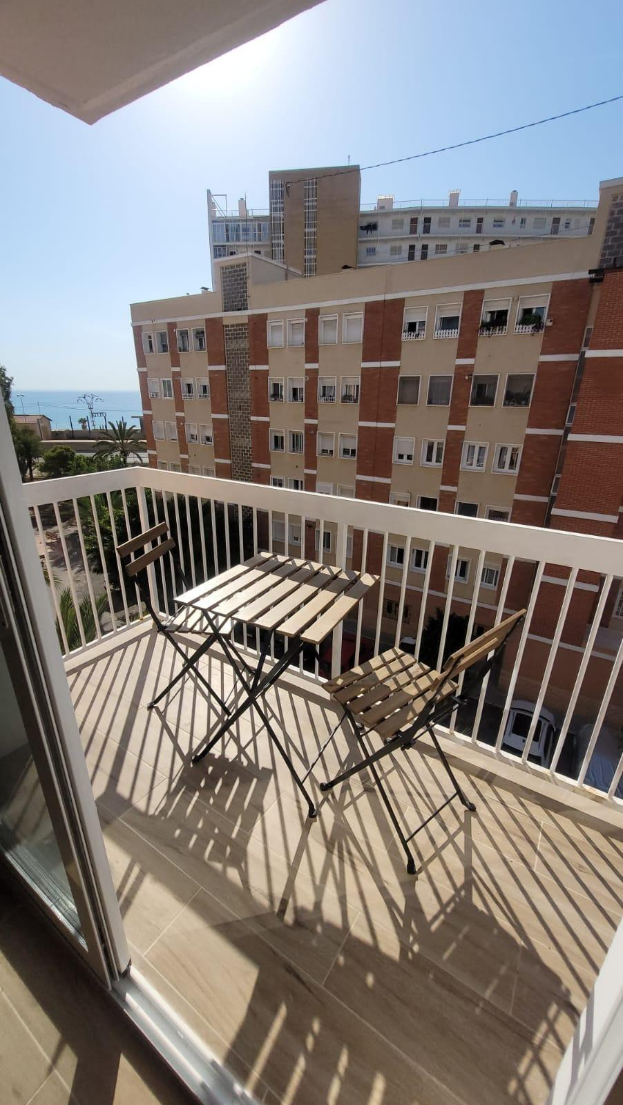 Se vende Apartamento Planta Media de 2 dormitorios en Costa Blanca, Alicante, España