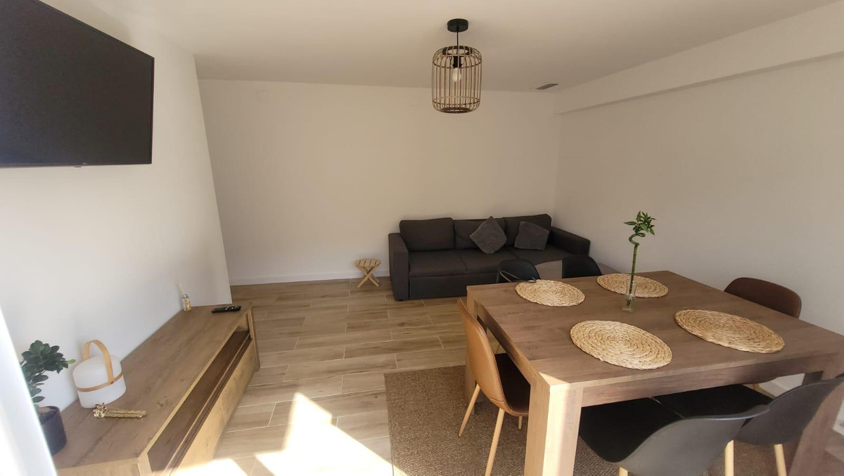 Se vende Apartamento Planta Media de 2 dormitorios en Costa Blanca, Alicante, España