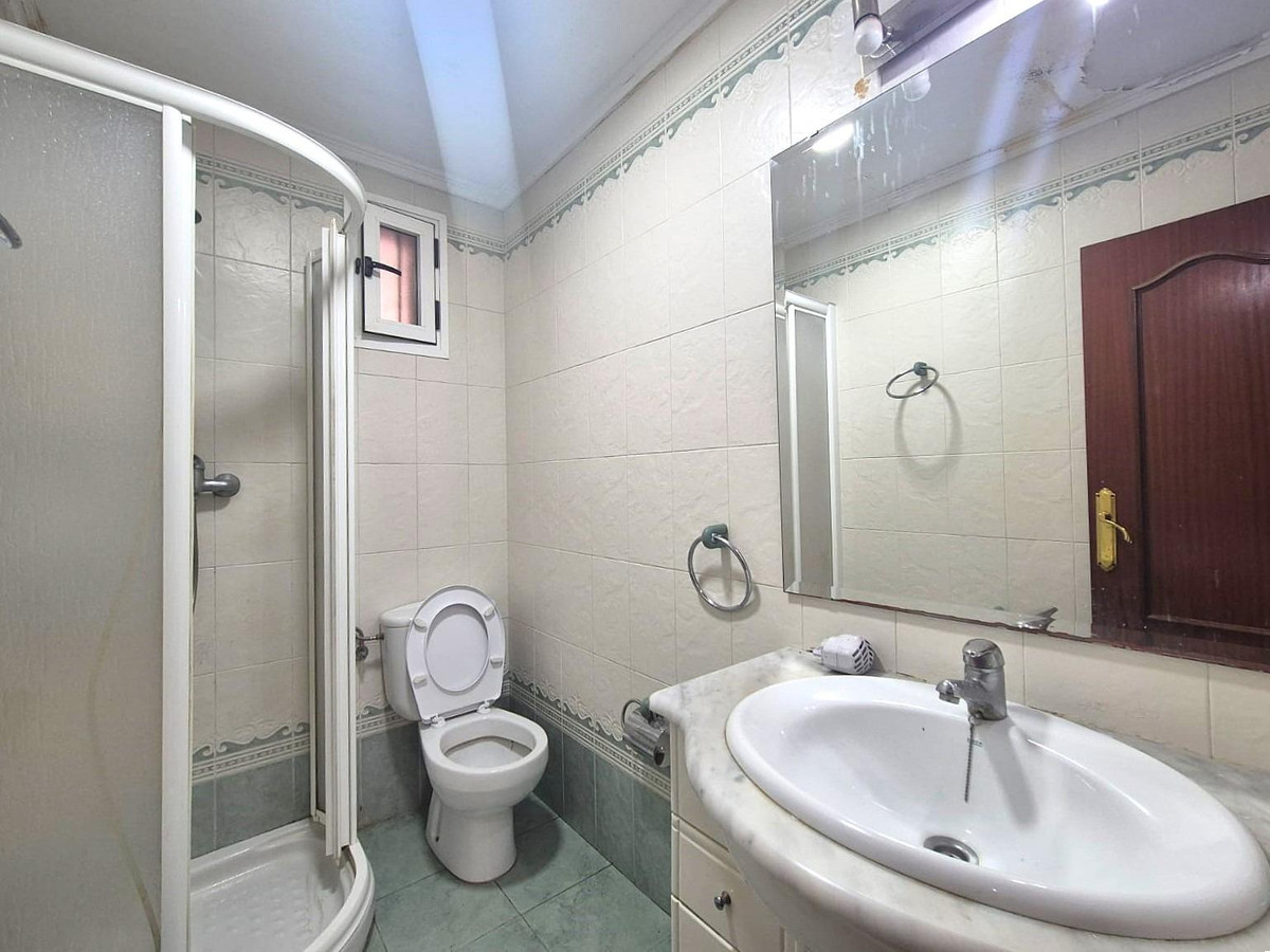 Se vende Apartamento Planta Media de 3 dormitorios en Costa Blanca, Alicante, España
