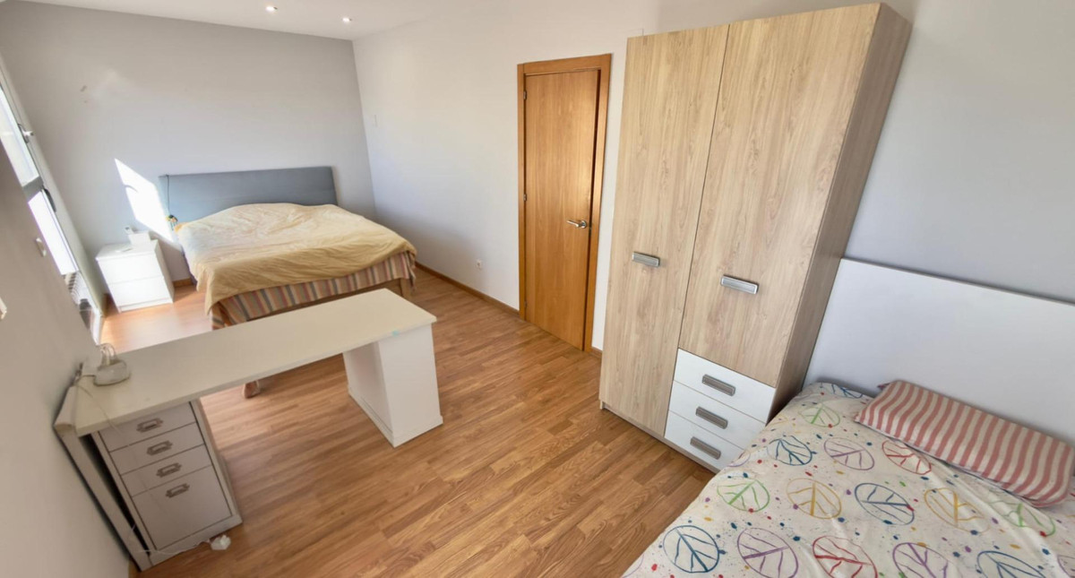 Se vende Bungalow de 6 dormitorios en Costa Blanca, Alicante, España