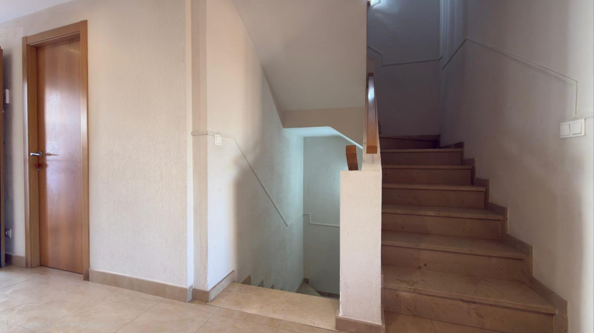 Se vende Bungalow de 6 dormitorios en Costa Blanca, Alicante, España