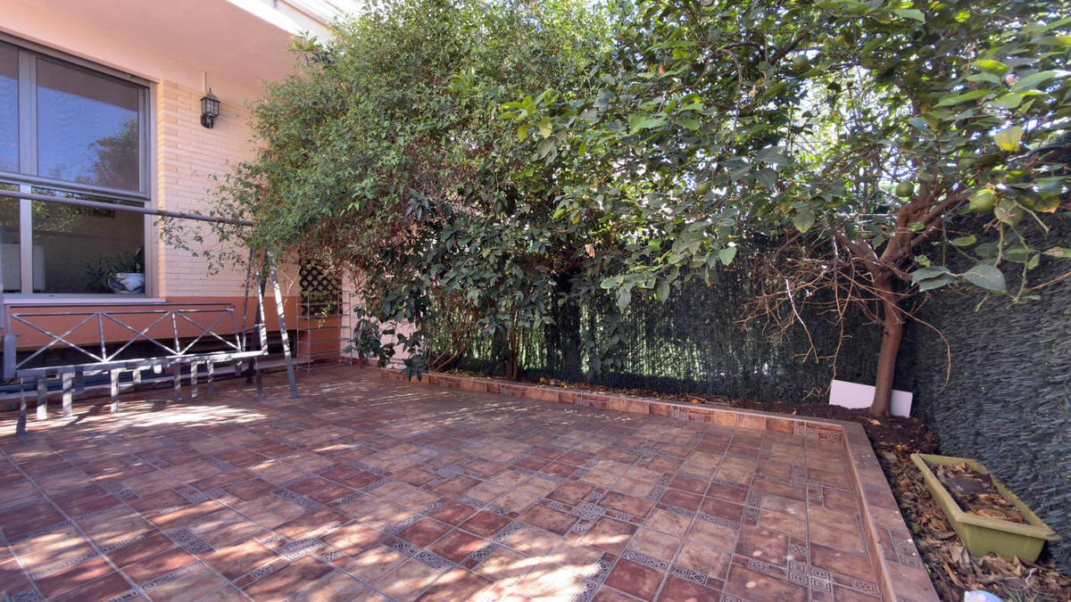 Se vende Bungalow de 6 dormitorios en Costa Blanca, Alicante, España