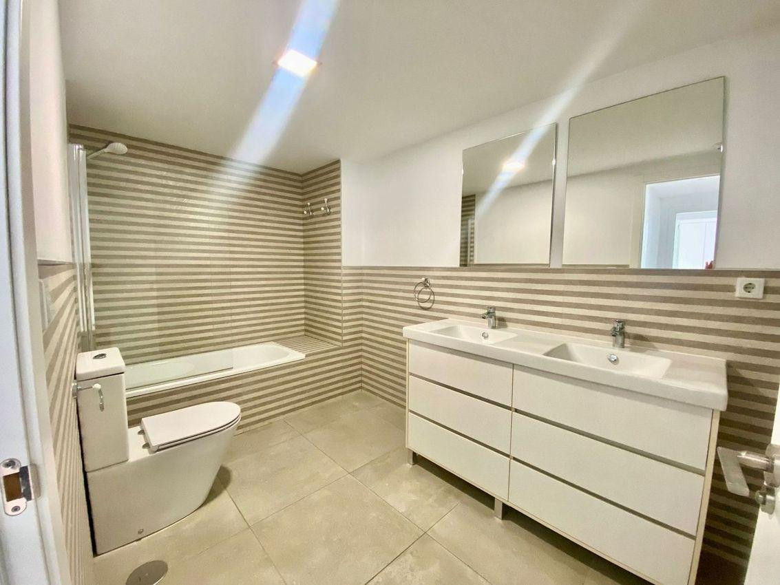 Se vende Apartamento Planta Media de 3 dormitorios en Costa Blanca, Alicante, España