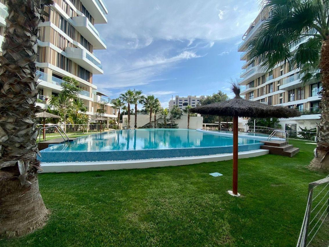 Se vende Apartamento Planta Media de 3 dormitorios en Costa Blanca, Alicante, España