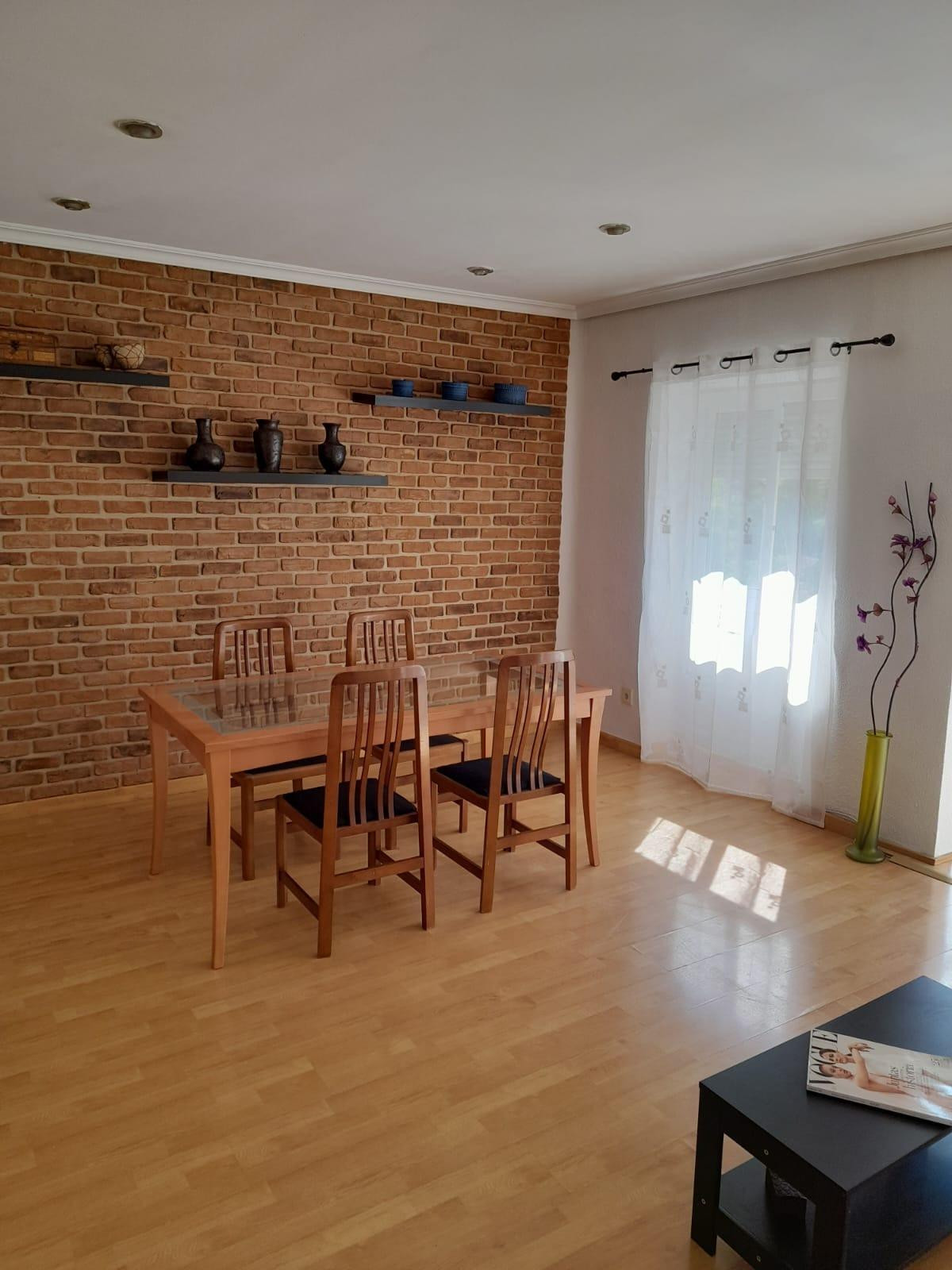 Se vende Apartamento Planta Media de 2 dormitorios en Costa Blanca, Alicante, España