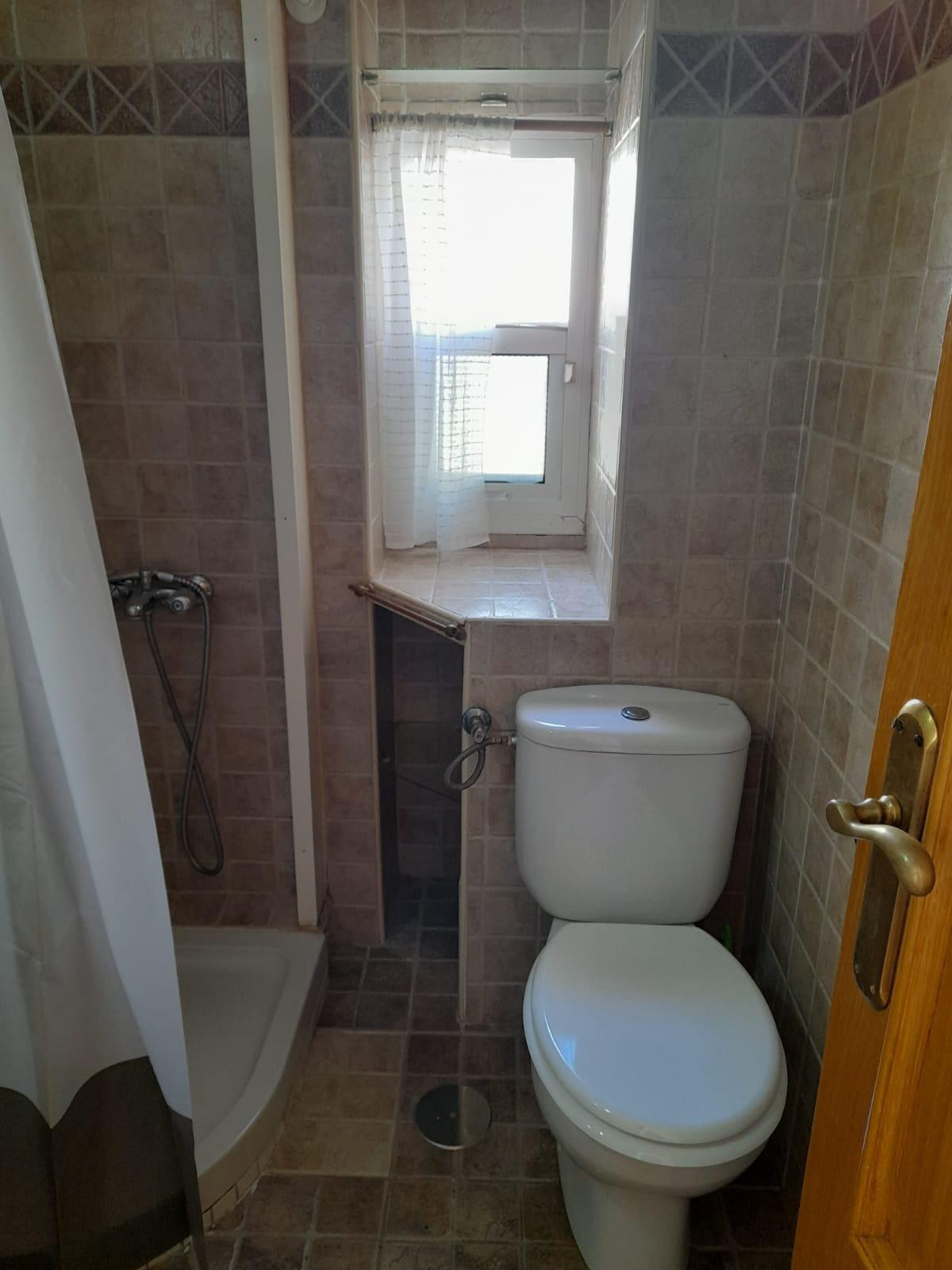 Se vende Apartamento Planta Media de 2 dormitorios en Costa Blanca, Alicante, España