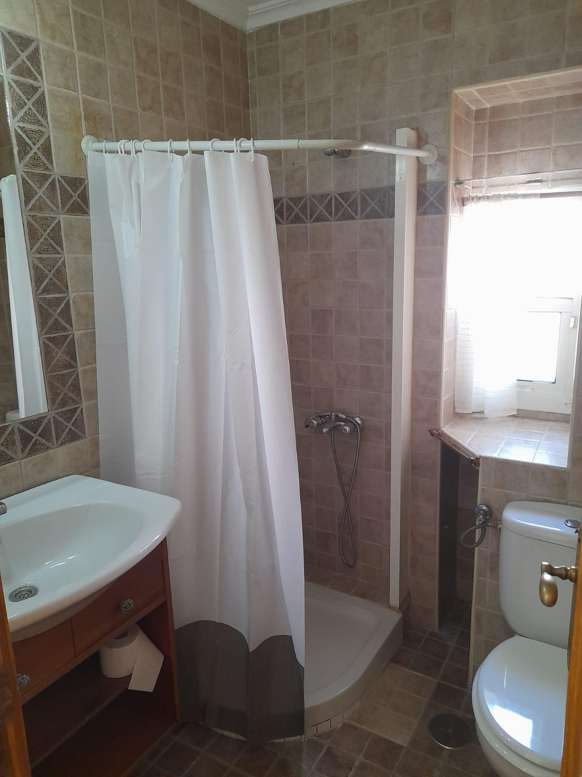 Se vende Apartamento Planta Media de 2 dormitorios en Costa Blanca, Alicante, España