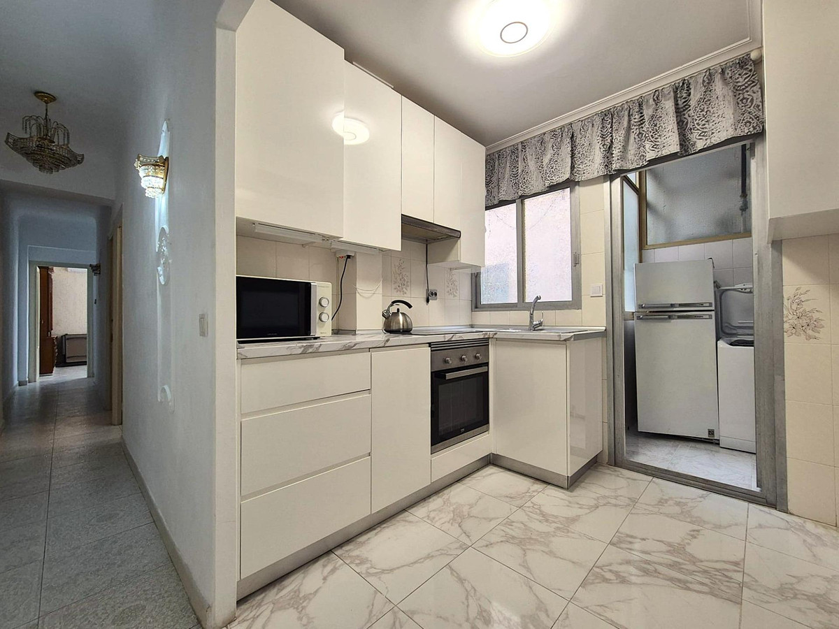 Se vende Apartamento Planta Media de 3 dormitorios en Costa Blanca, Alicante, España
