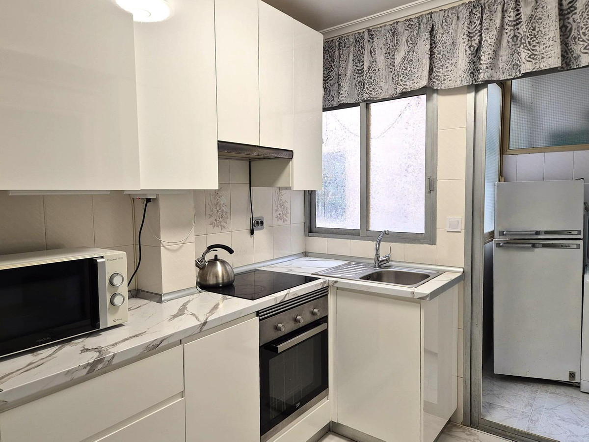 Se vende Apartamento Planta Media de 3 dormitorios en Costa Blanca, Alicante, España