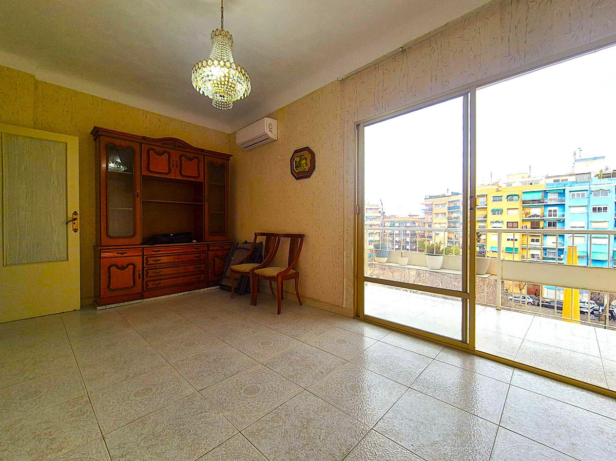 Se vende Apartamento Planta Media de 3 dormitorios en Costa Blanca, Alicante, España