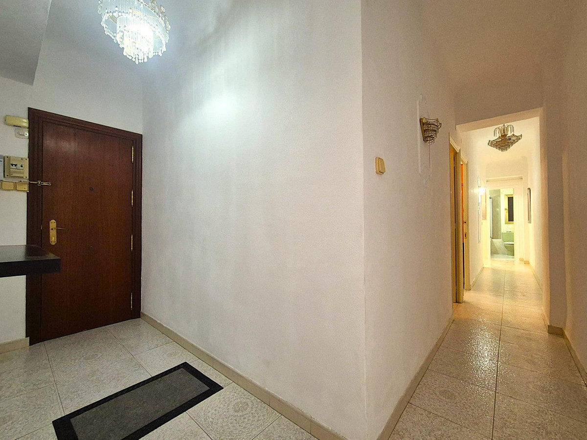 Se vende Apartamento Planta Media de 3 dormitorios en Costa Blanca, Alicante, España