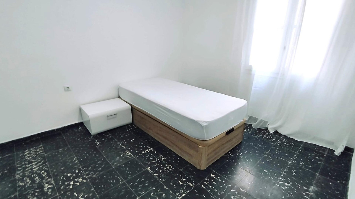 Se vende Apartamento Planta Media de 2 dormitorios en Costa Blanca, Alicante, España