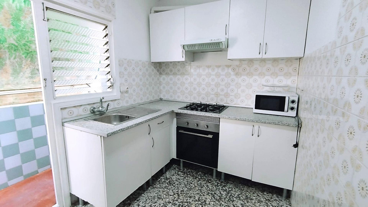 Se vende Apartamento Planta Media de 2 dormitorios en Costa Blanca, Alicante, España