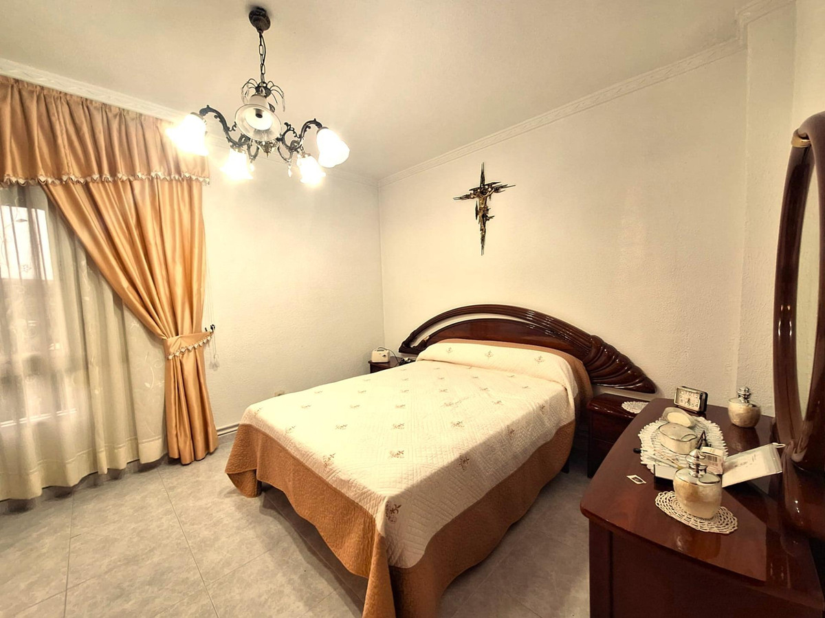 Se vende Apartamento Planta Media de 4 dormitorios en Costa Blanca, Alicante, España