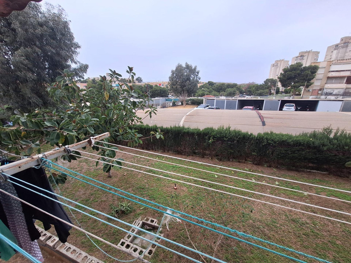 Se vende Apartamento Planta Media de 4 dormitorios en Costa Blanca, Alicante, España