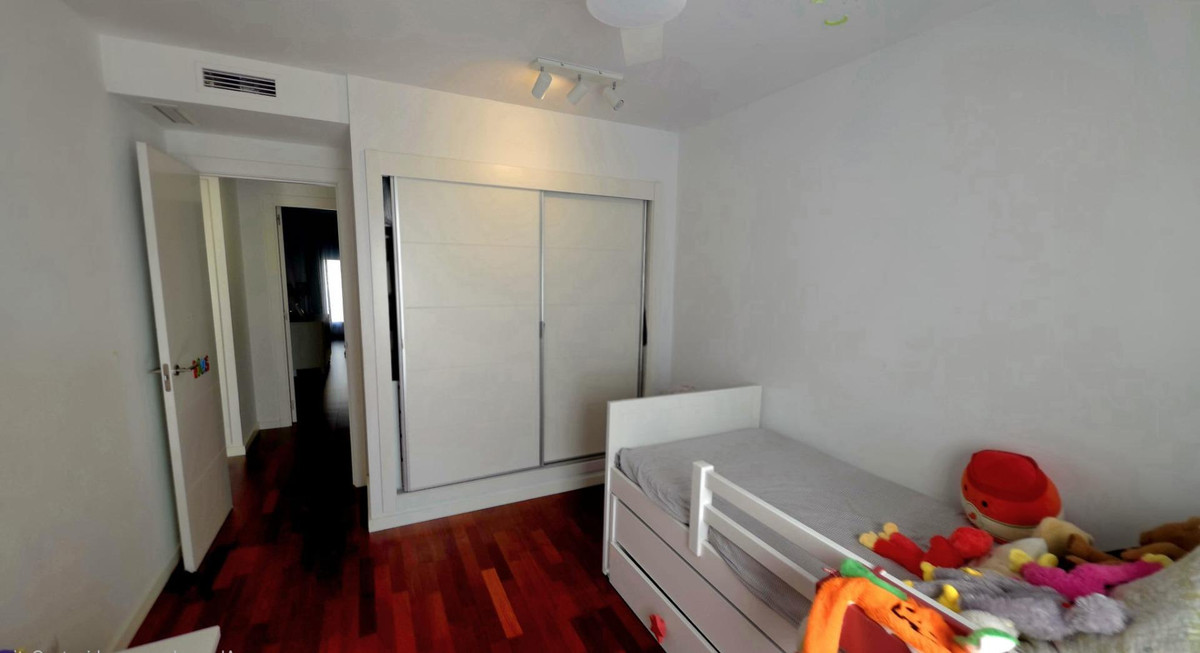 Se vende Apartamento Planta Media de 3 dormitorios en Costa Blanca, Alicante, España
