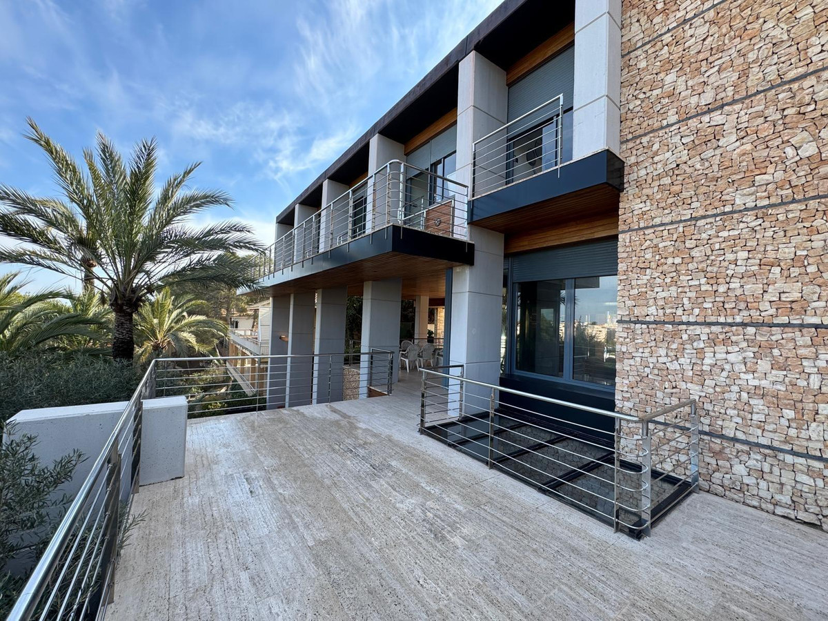 7 Bed Townhouse for sale in Orihuela Costa Costa Blanca, Alicante, Spain