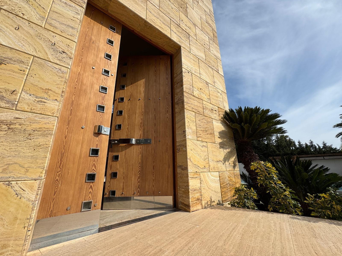 7 Bed Townhouse for sale in Orihuela Costa Costa Blanca, Alicante, Spain