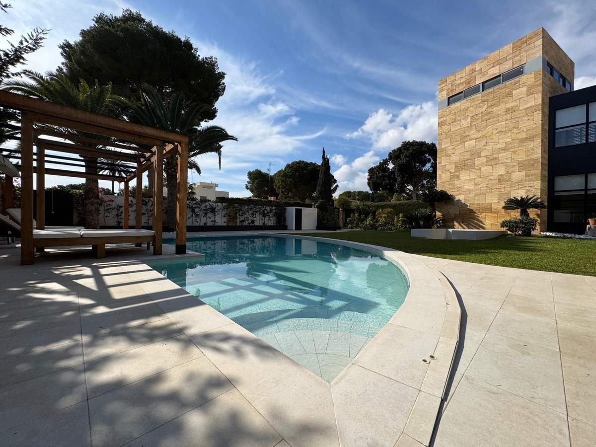 7 Bed Townhouse for sale in Orihuela Costa Costa Blanca, Alicante, Spain