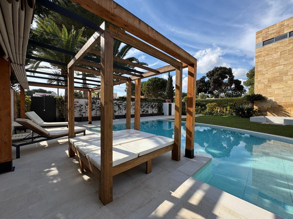 7 Bed Townhouse for sale in Orihuela Costa Costa Blanca, Alicante, Spain