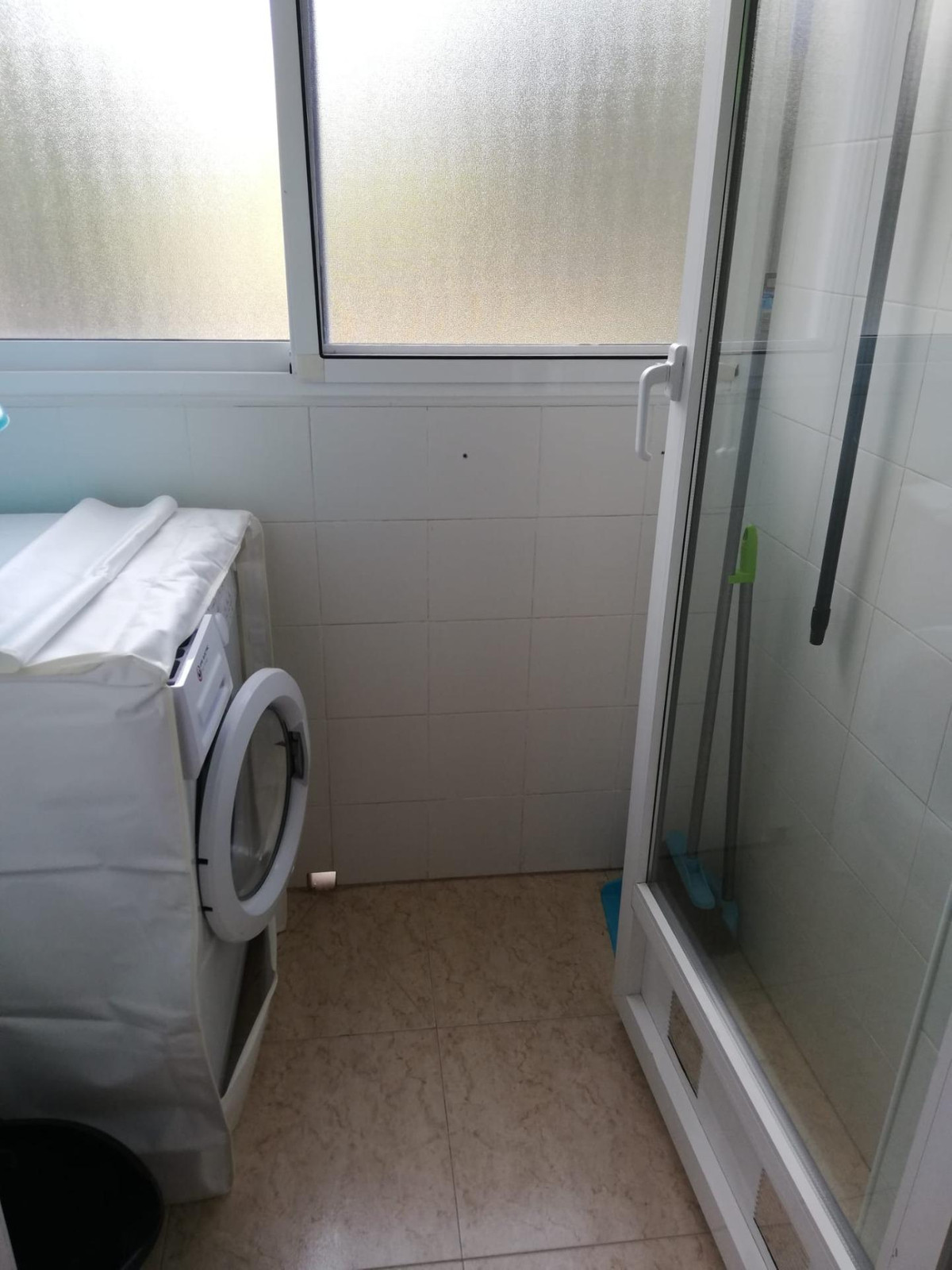 Se vende Apartamento Planta Media de 3 dormitorios en Costa Blanca, Alicante, España