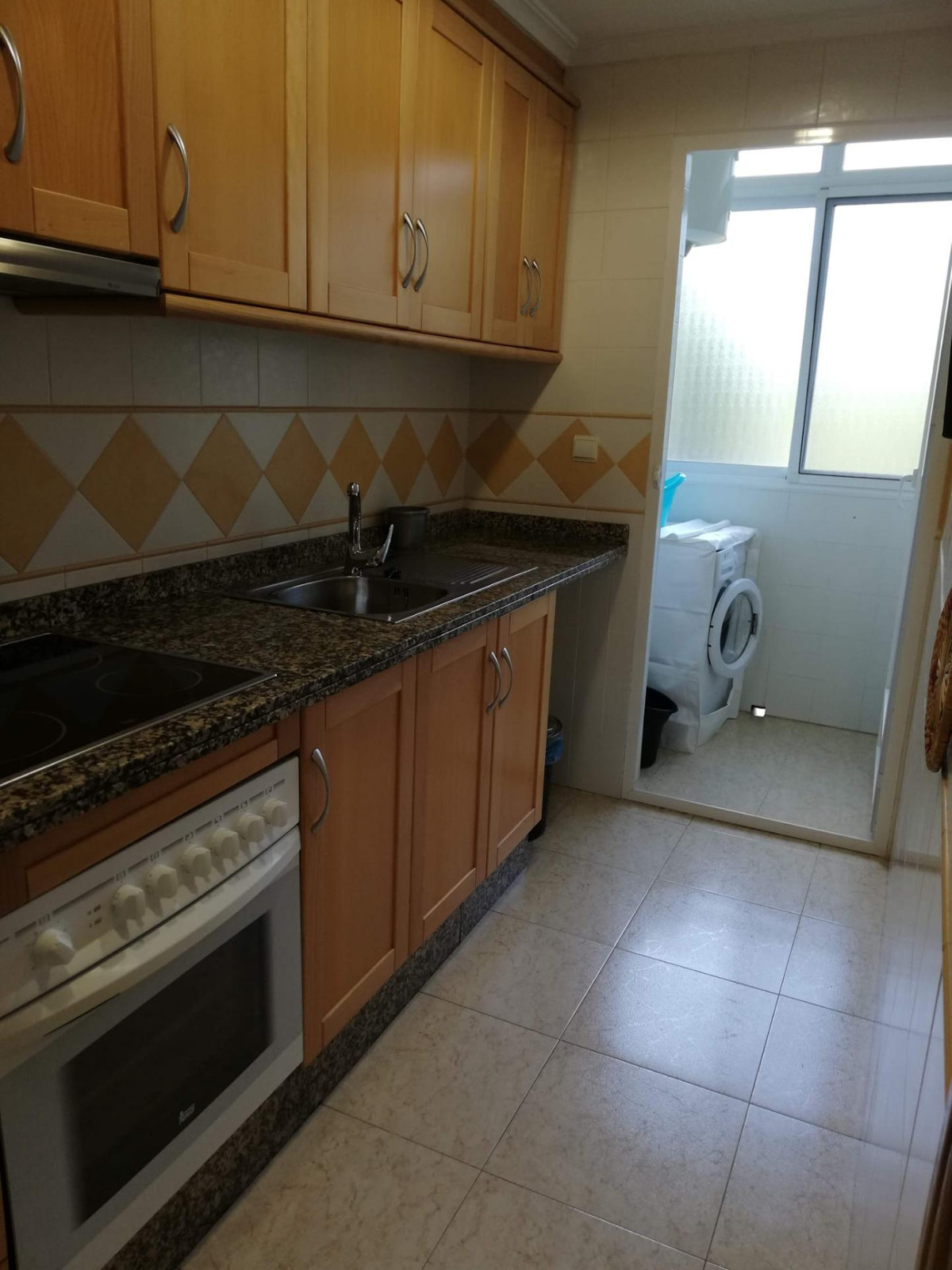 Se vende Apartamento Planta Media de 3 dormitorios en Costa Blanca, Alicante, España