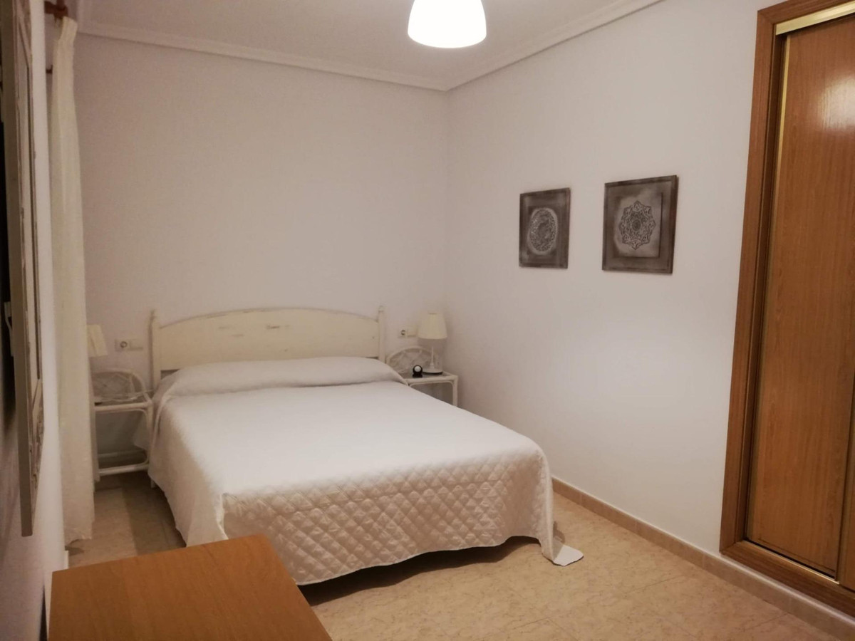 Se vende Apartamento Planta Media de 3 dormitorios en Costa Blanca, Alicante, España