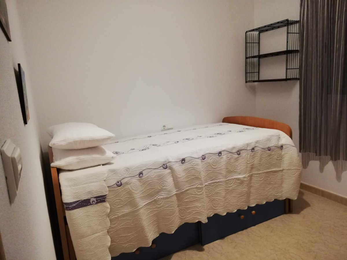 Se vende Apartamento Planta Media de 3 dormitorios en Costa Blanca, Alicante, España