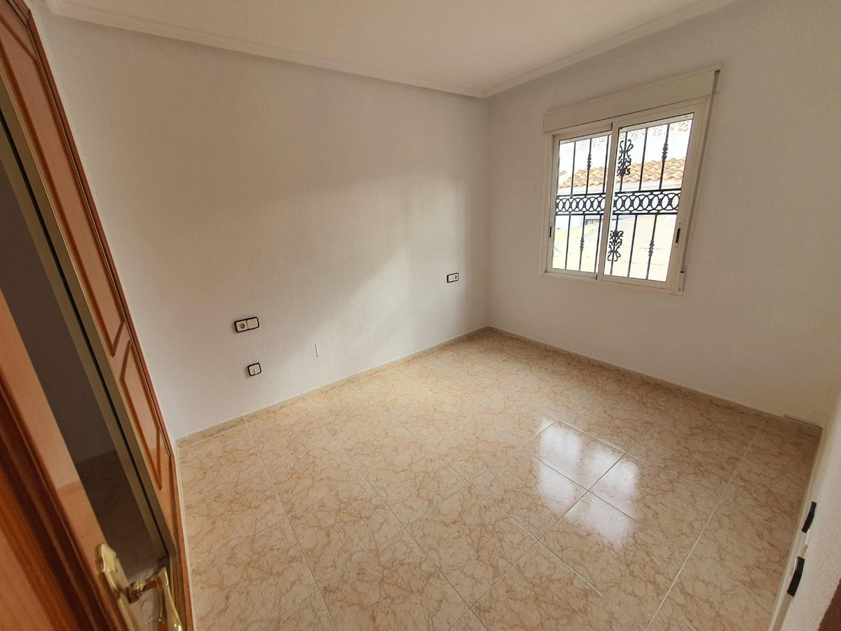2 Bed Townhouse for sale in Orihuela Costa Blanca, Alicante, Spain