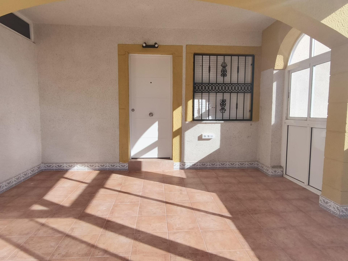 2 Bed Townhouse for sale in Orihuela Costa Blanca, Alicante, Spain