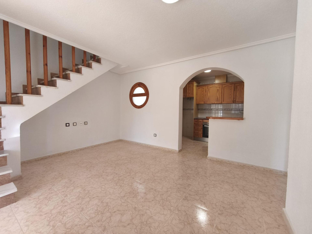 2 Bed Townhouse for sale in Orihuela Costa Blanca, Alicante, Spain