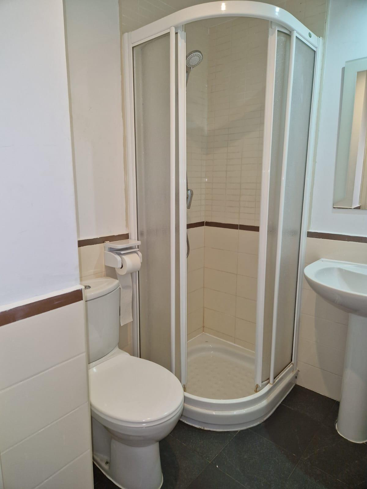 Se vende Apartamento Planta Media de 2 dormitorios en Costa Blanca, Alicante, España