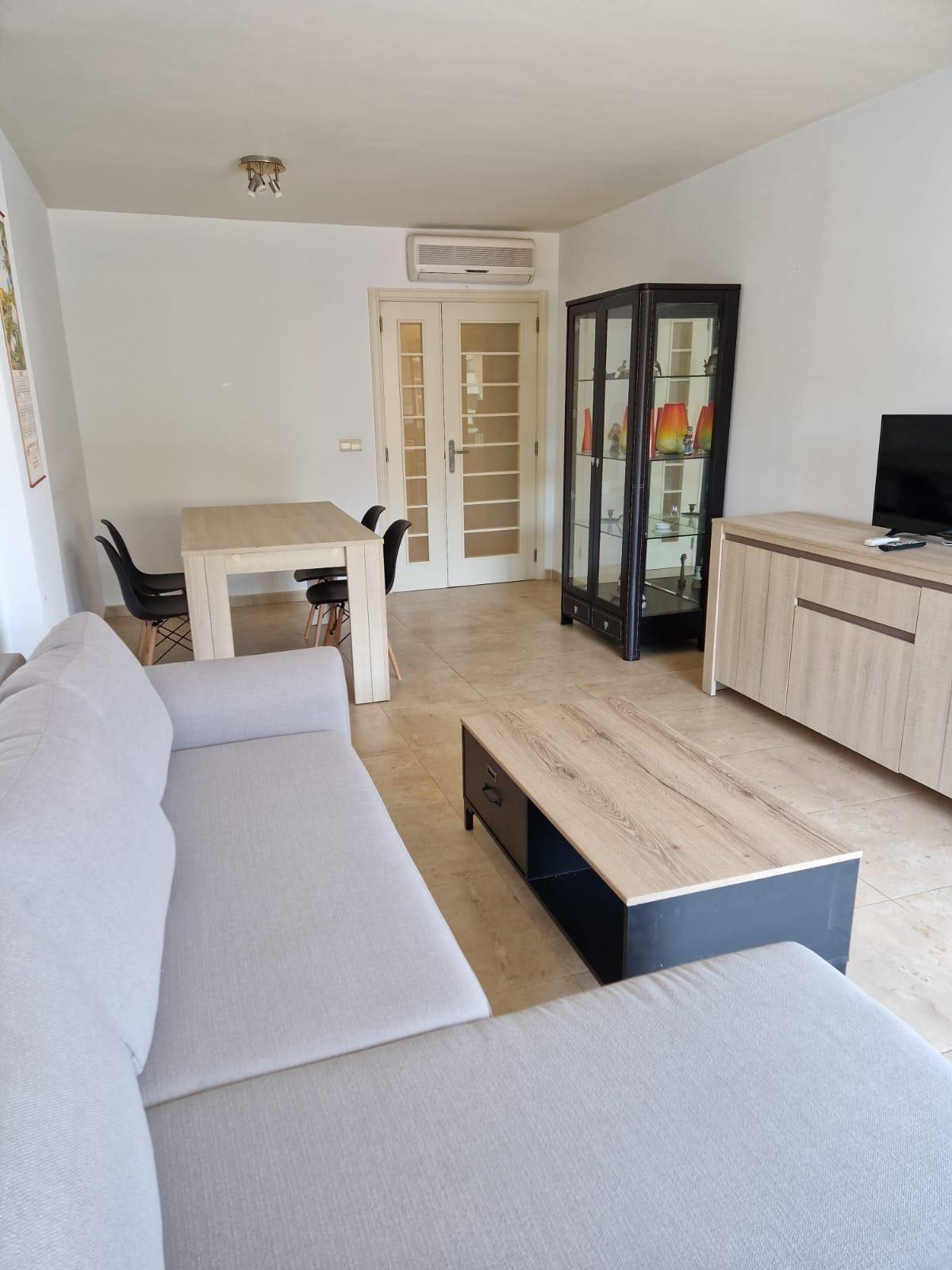 Se vende Apartamento Planta Media de 2 dormitorios en Costa Blanca, Alicante, España