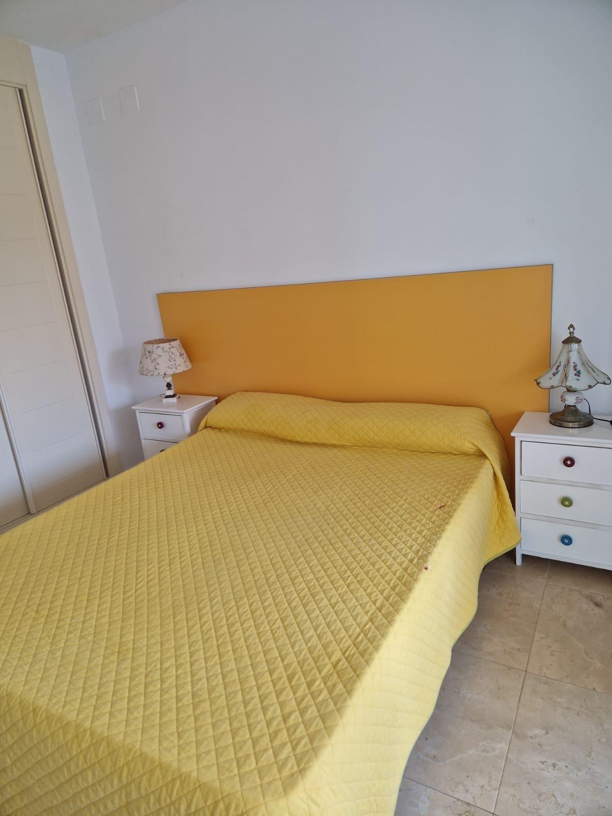 Se vende Apartamento Planta Media de 2 dormitorios en Costa Blanca, Alicante, España