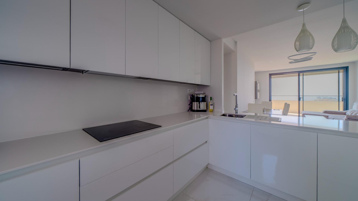 Se vende Apartamento Planta Media de 2 dormitorios en Costa Blanca, Alicante, España