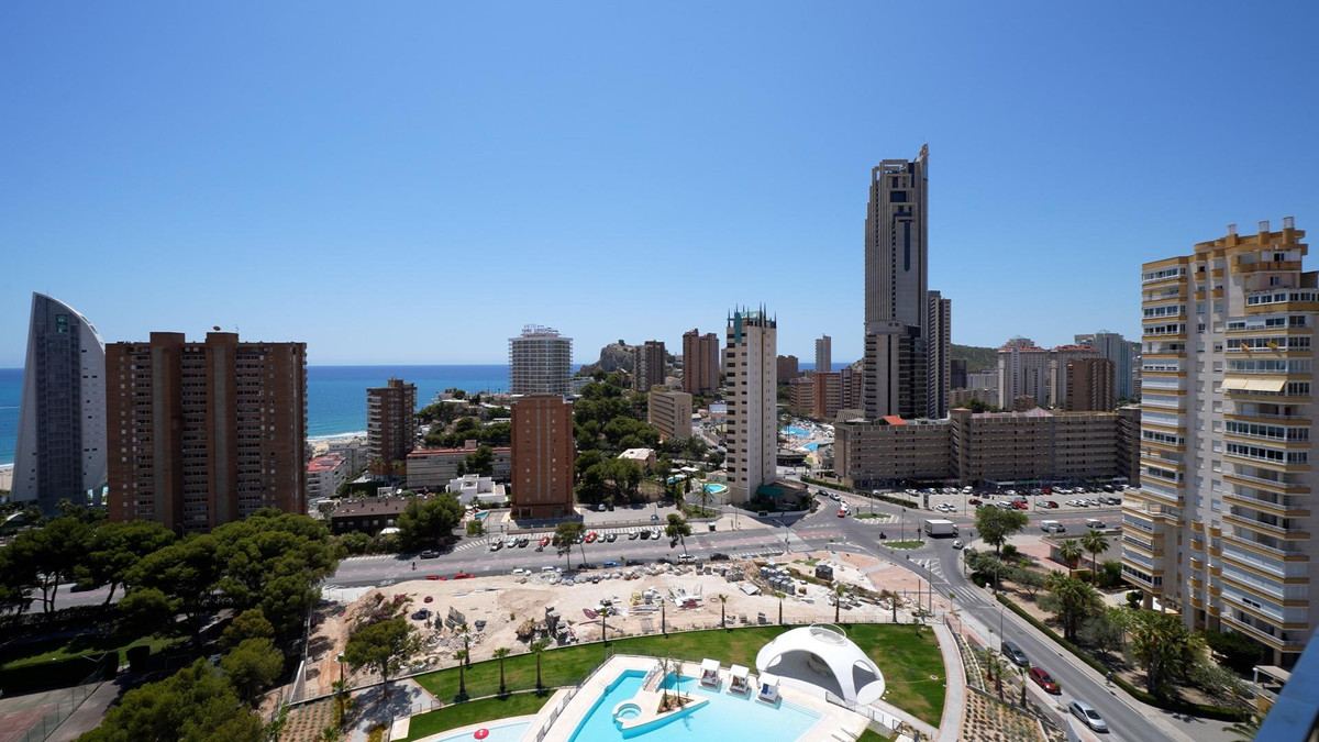 Se vende Apartamento Planta Media de 2 dormitorios en Costa Blanca, Alicante, España