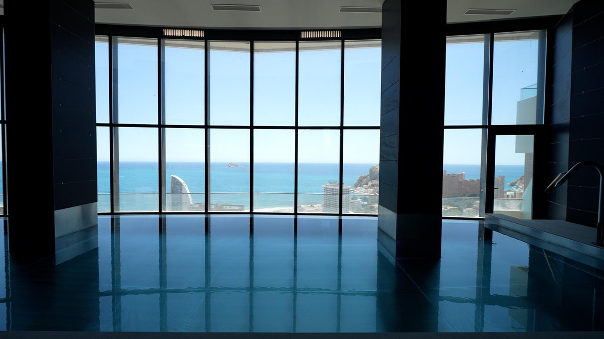 Se vende Apartamento Planta Media de 2 dormitorios en Costa Blanca, Alicante, España