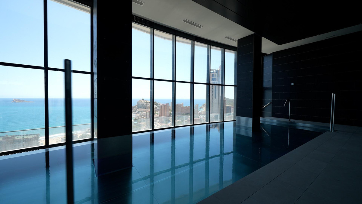 Se vende Apartamento Planta Media de 2 dormitorios en Costa Blanca, Alicante, España